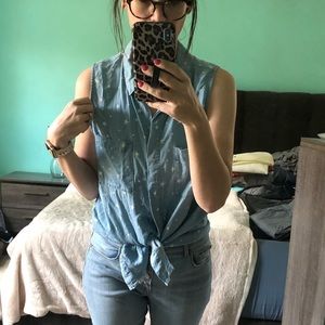 1250C Chambray Star Print Sleeveless Shirt Top Women's Size M‎ Frayed Hem Boho